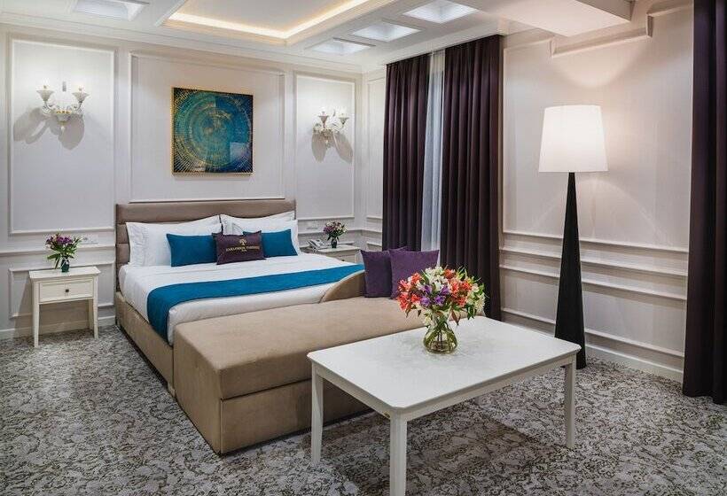 فندق Zarafshon Parkside