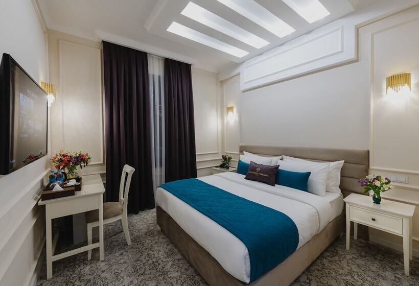 فندق Zarafshon Parkside