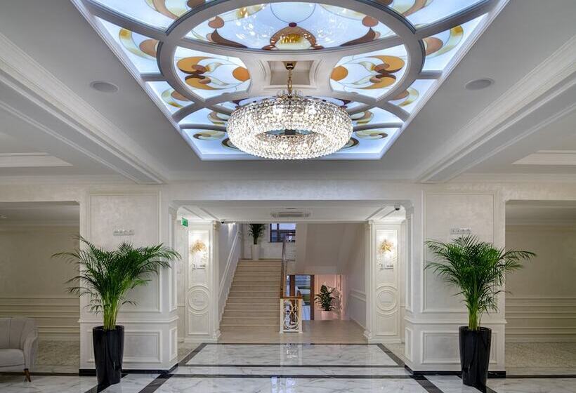 فندق Zarafshon Parkside