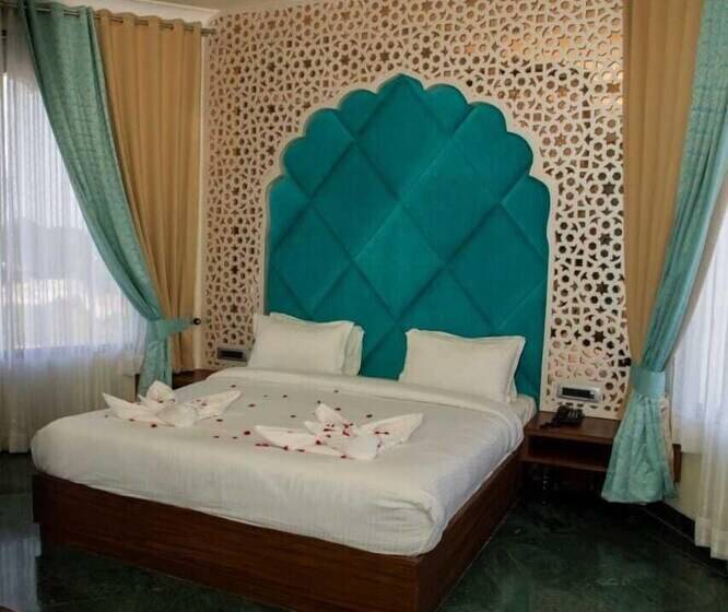 Indralok Palace Hotel And Resort