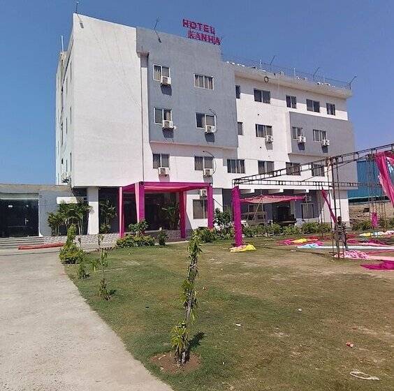 Kanha Hotel & Resort