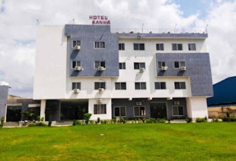 Kanha Hotel & Resort