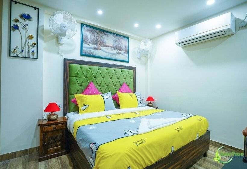 Lime Tree Hotel Near 32nd Milestone