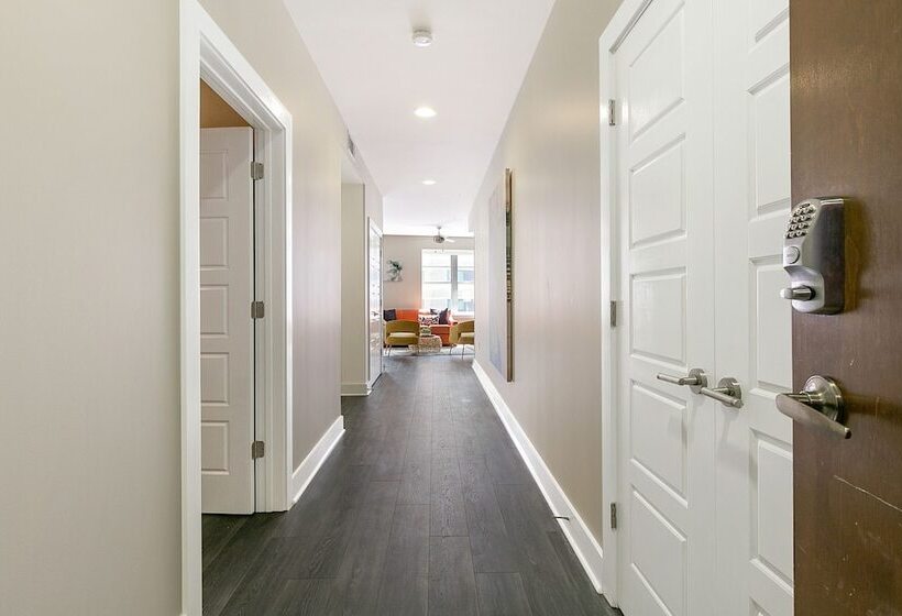 Nola Charm Luxury 4 Bed Retreat Steps From French Quarter