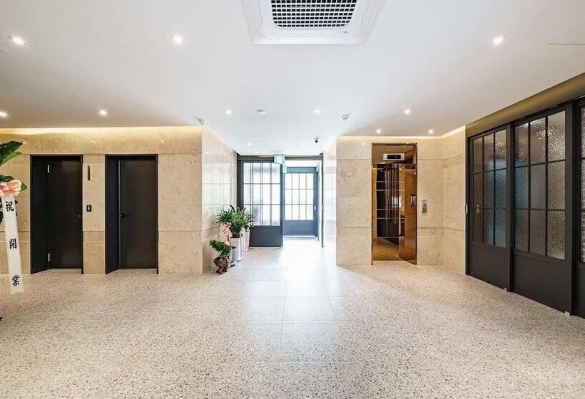 مُتل Pocheo Alma