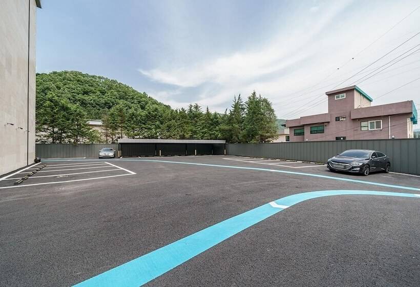 مُتل Pocheo Alma