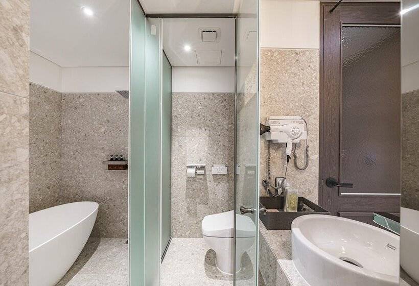 مُتل Pocheo Alma