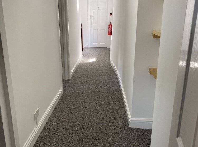 Пансион The Roade House Rooms