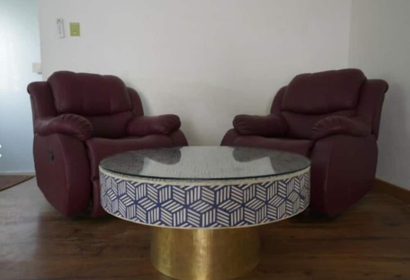 استراحتگاه Parijat Private Pool Villa 1, 2 And 3 Bhk