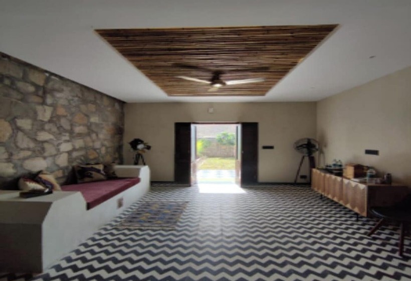 استراحتگاه Parijat Private Pool Villa 1, 2 And 3 Bhk