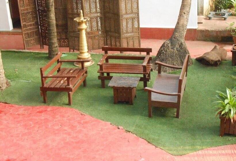 Salotel Near Mae De Deus Church