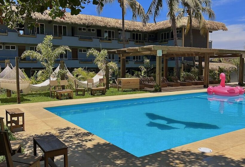 Straw Hat Surf Hostel