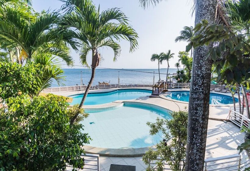 Villa Elizabeth Beach Resort