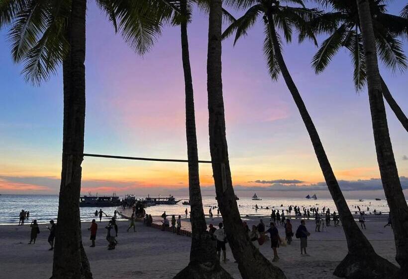 הוסטל Casita Isla Beach Inn