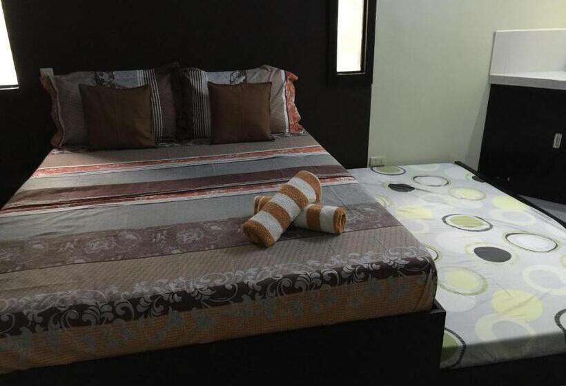 הוסטל Casita Isla Beach Inn