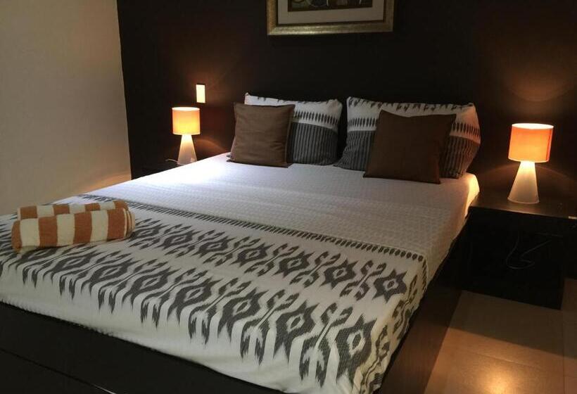 הוסטל Casita Isla Beach Inn