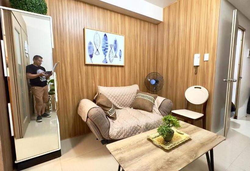 Art S Nest At Shore Residences