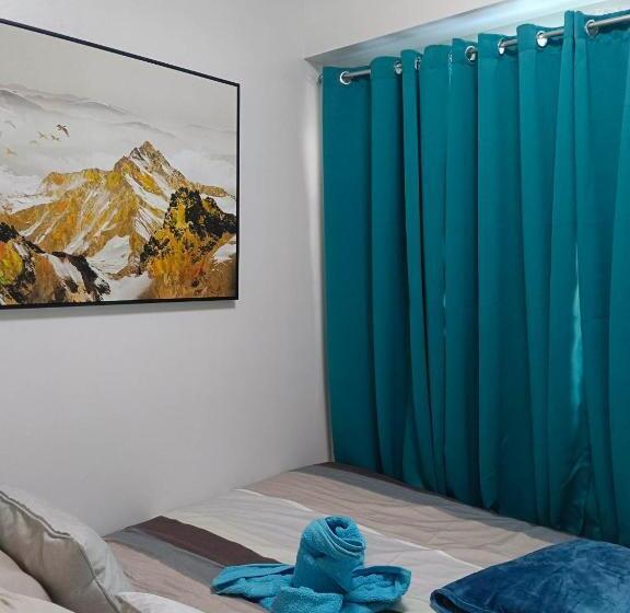 Art S Nest At Shore Residences