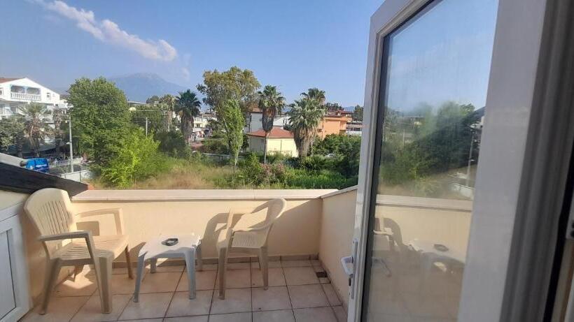 مبيت وإفطار Villa Aryam