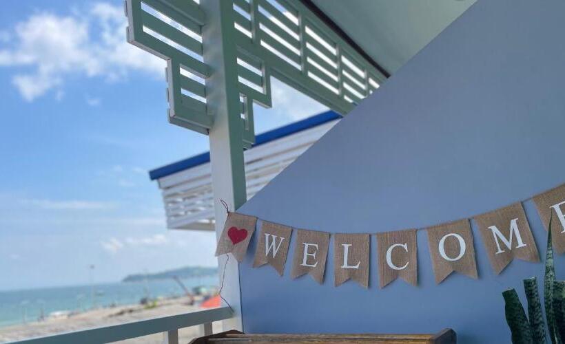 مبيت وإفطار Baan Tipsukon