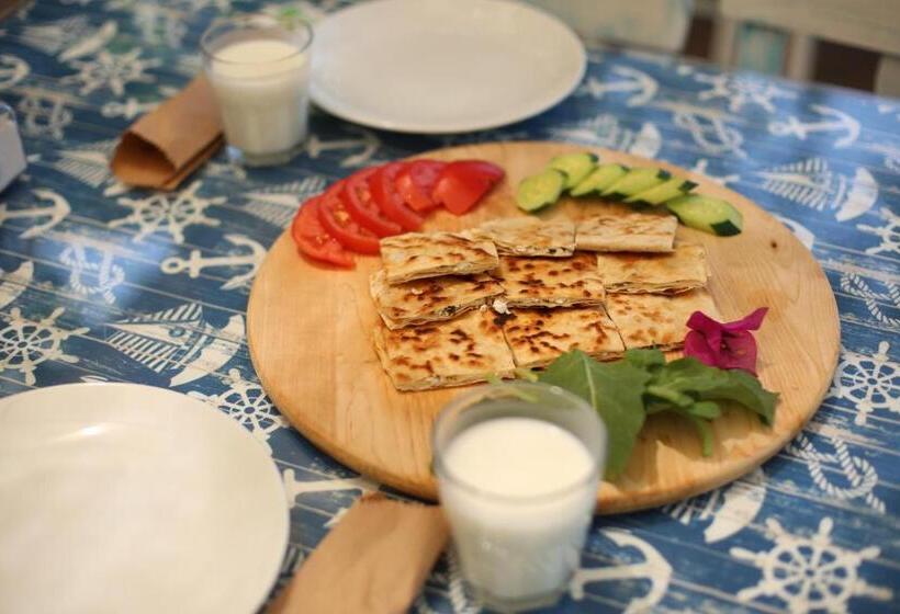 مبيت وإفطار Litri Butik Otel