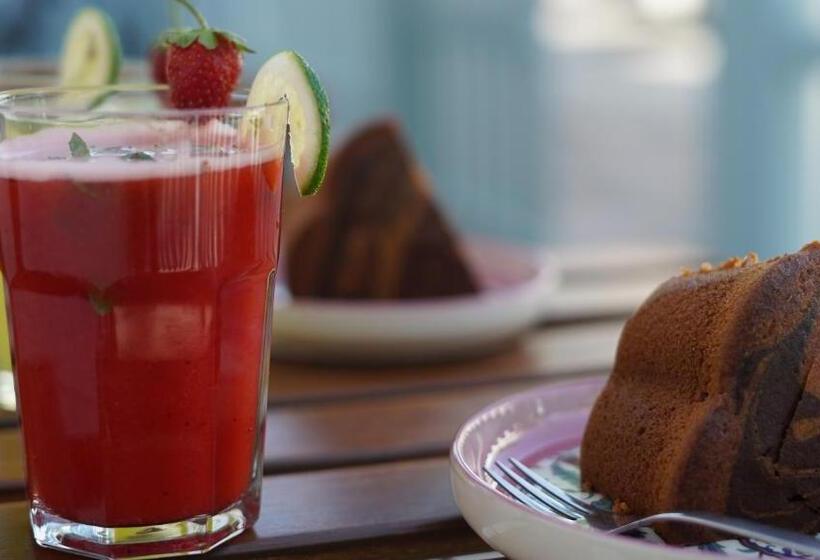 مبيت وإفطار Litri Butik Otel