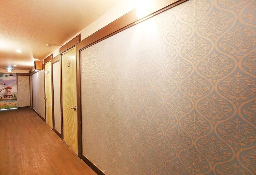 Boryeong  Coconut Motel