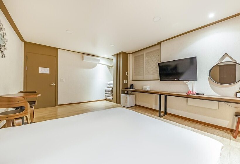 Boryeong  Coconut Motel