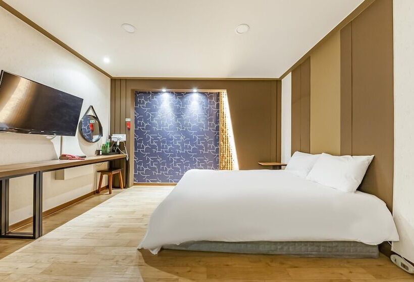 Boryeong  Coconut Motel