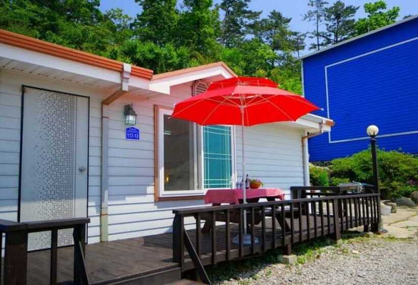 Buan Bada Punggyeong Pension