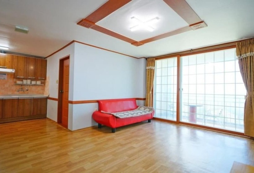 Buan Bada Punggyeong Pension