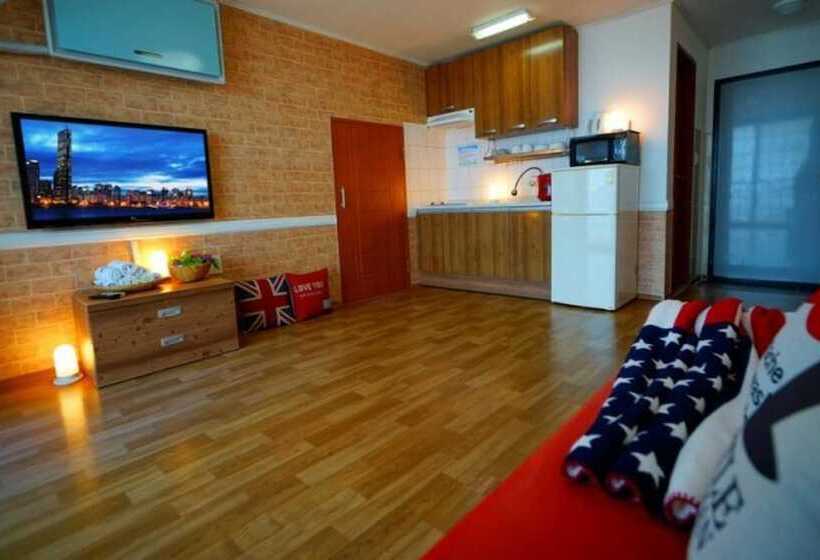 Buan Bada Punggyeong Pension