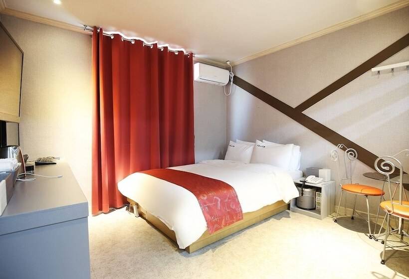 Cheonan Leeun Motel