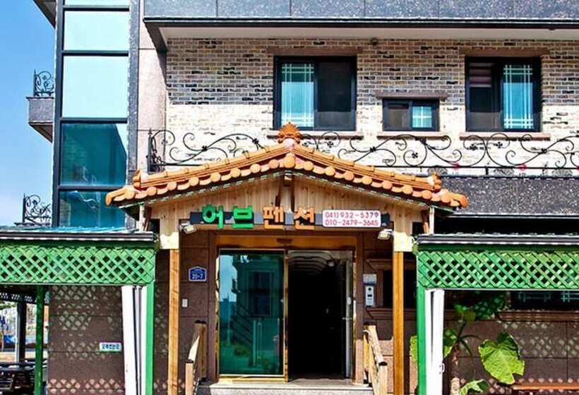 Boryeong Hub Pension