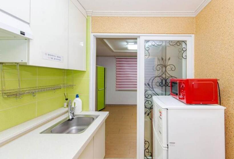 Boryeong Hub Pension