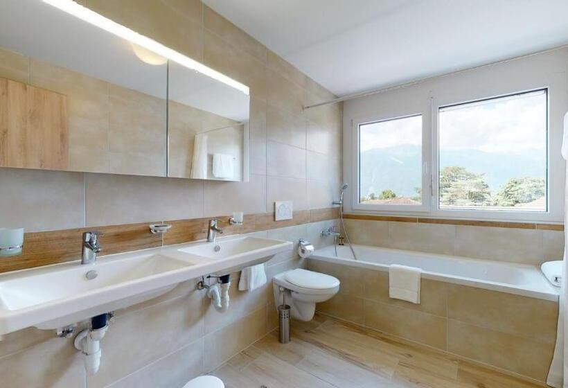 Nonanteneuf Appart Hôtel   Aigle