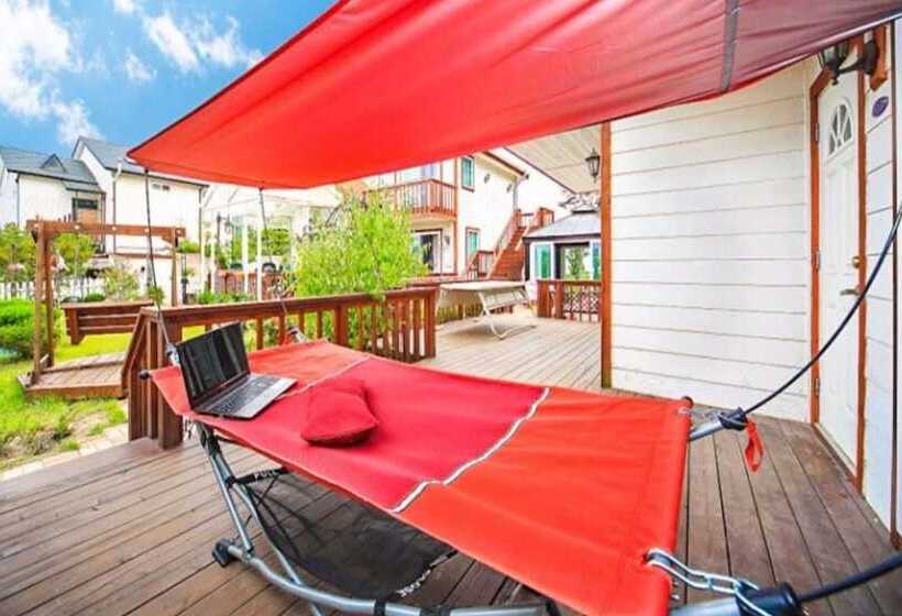 Gangneung Gyeongpo Hasla Pension