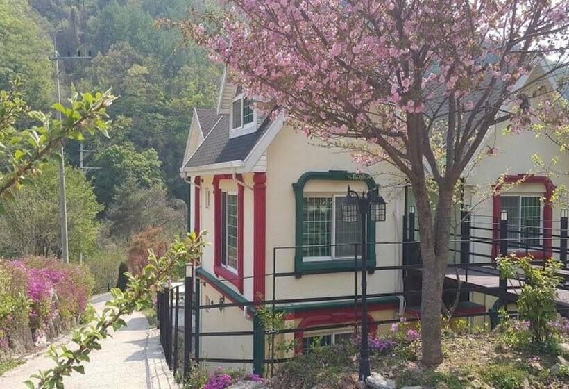 Gapyeong Aritaun Pension