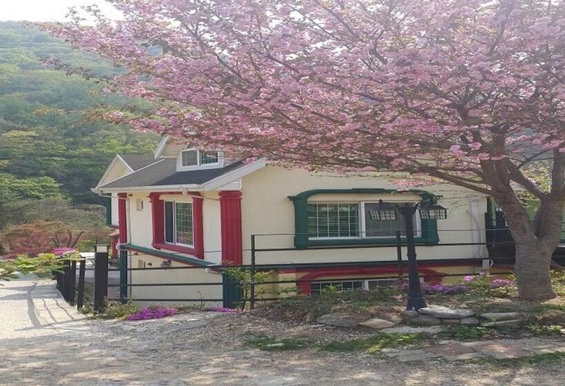 Gapyeong Aritaun Pension