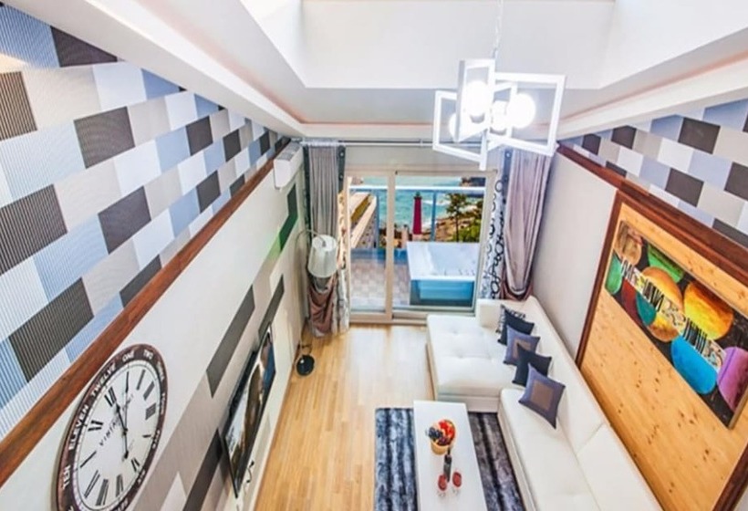 Geojedo Haebaram Pension