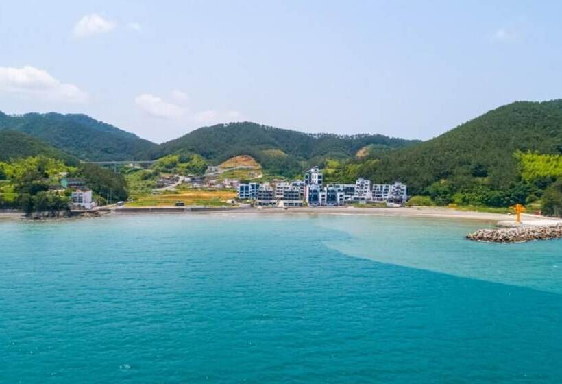 Geojedo Aquarius Dumo Spa Pension