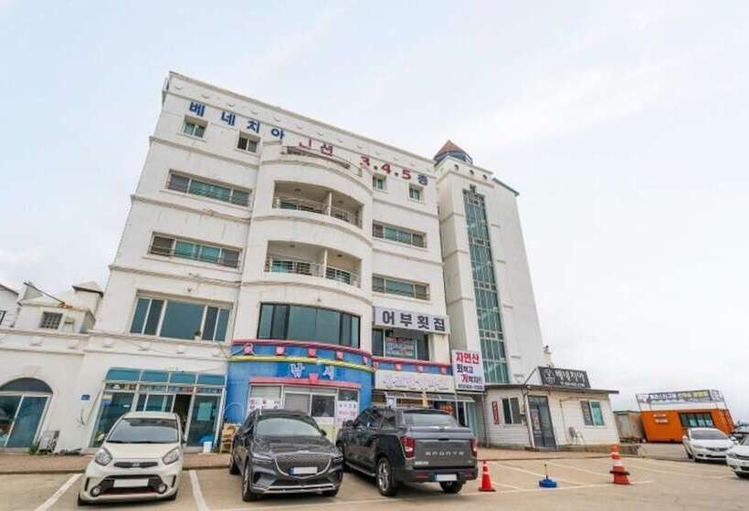 Goseong Venecia Pension