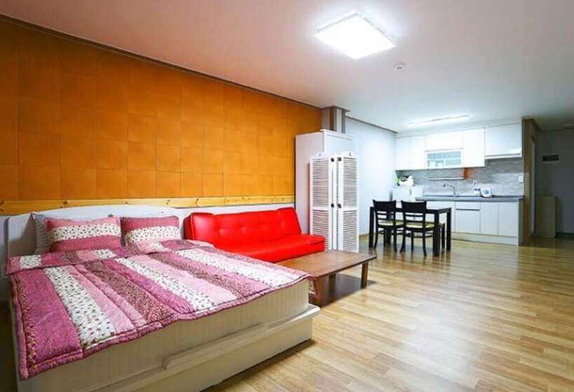 Hongcheon Mangosup Pension