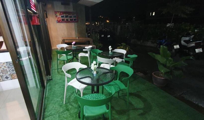 בית מלון כפרי At Home