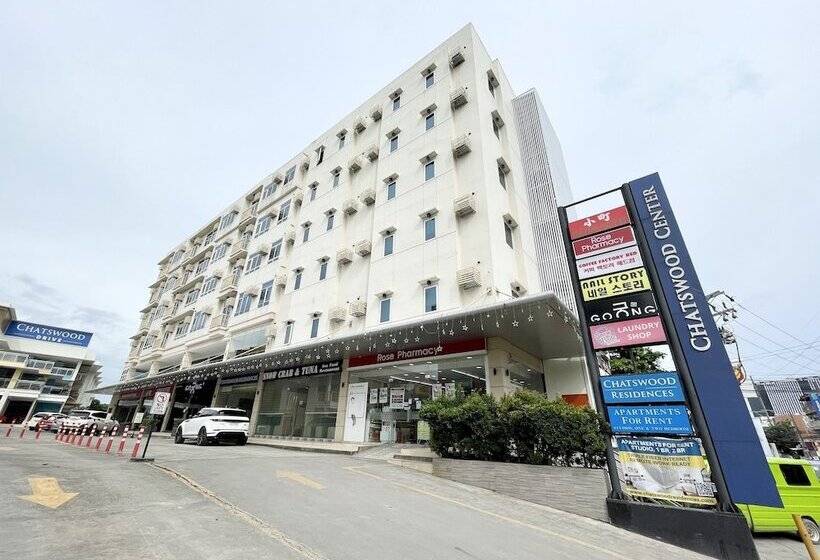 בית מלון כפרי Capital O 927 Chatswood Residences