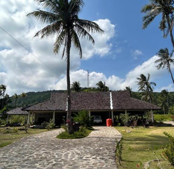 Отель Dewa Daru Resort