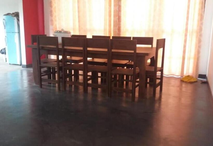 בית מלון כפרי Forest Edge Bungalow   Wilpattu