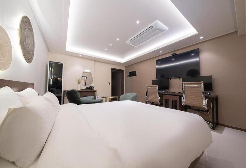 From H About Hotel Chunju