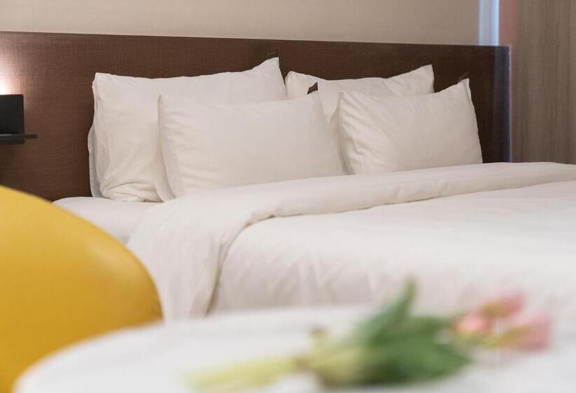 From H About Hotel Chunju