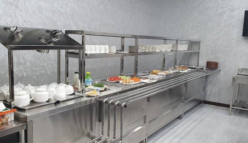 هتل G Ayrat Hoji Ota